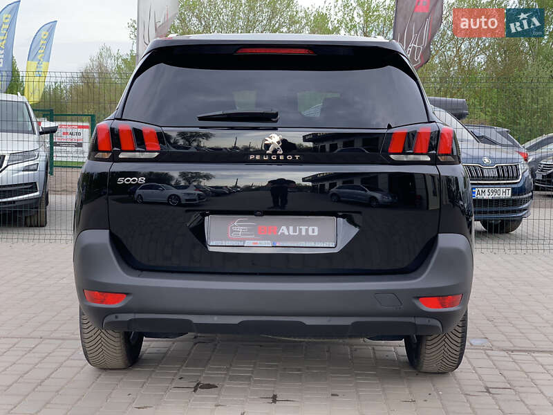 Внедорожник / Кроссовер Peugeot 5008 2019 в Бердичеве