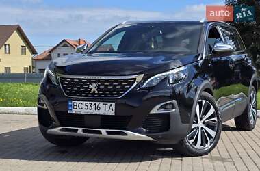 Позашляховик / Кросовер Peugeot 5008 2019 в 
