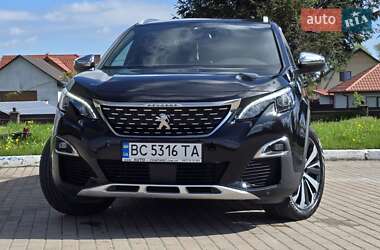 Позашляховик / Кросовер Peugeot 5008 2019 в 