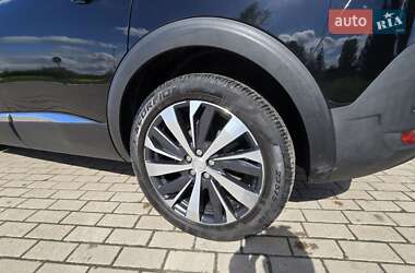 Позашляховик / Кросовер Peugeot 5008 2019 в 