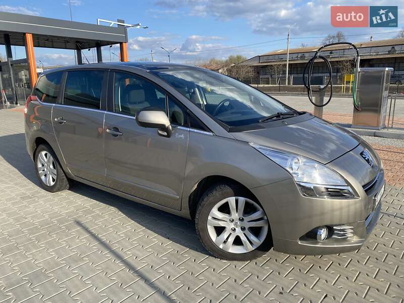 Мікровен Peugeot 5008 2011 в Вінниці