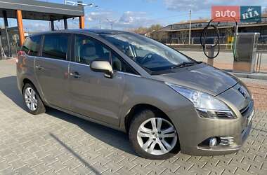 Мікровен Peugeot 5008 2011 в 