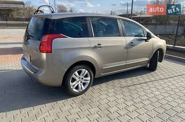 Мікровен Peugeot 5008 2011 в 