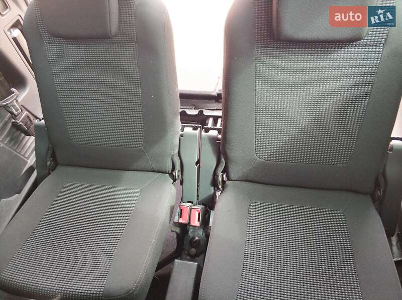 Мікровен Peugeot 5008 2011 в Вінниці