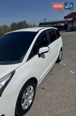 Мікровен Peugeot 5008 2014 в 
