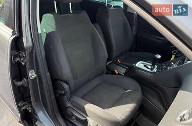 Микровэн Peugeot 5008 2014 в 