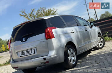 Микровэн Peugeot 5008 2012 в 