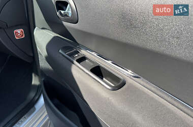Микровэн Peugeot 5008 2012 в 