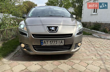 Микровэн Peugeot 5008 2011 в Черновцах