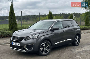 Внедорожник / Кроссовер Peugeot 5008 2018 в Бродах