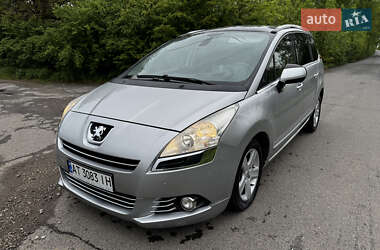 Микровэн Peugeot 5008 2011 в Снятине