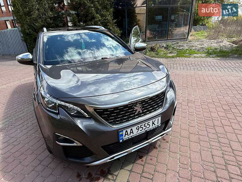 Внедорожник / Кроссовер Peugeot 5008 2018 в 