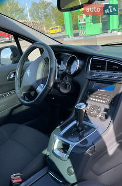 Мікровен Peugeot 5008 2012 в 