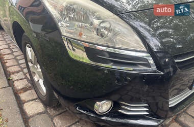 Микровэн Peugeot 5008 2011 в 