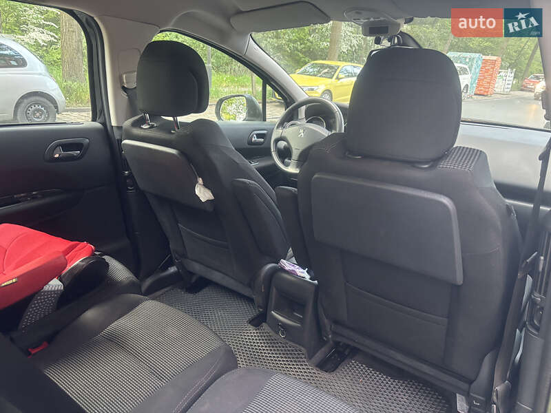 Мікровен Peugeot 5008 2011 в Боярці фото 12 Мікровен Peugeot 5008 2011 в Боярці