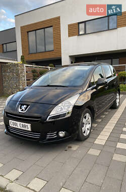 Микровэн Peugeot 5008 2013 в Стрые