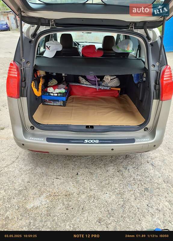 Мікровен Peugeot 5008 2011 в Києві