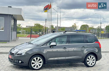 Мікровен Peugeot 5008 2011 в 