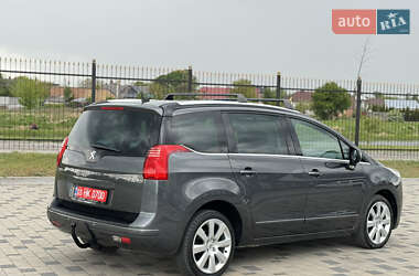 Мікровен Peugeot 5008 2011 в 