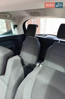 Мікровен Peugeot 5008 2010 в 