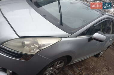 Микровэн Peugeot 5008 2010 в 