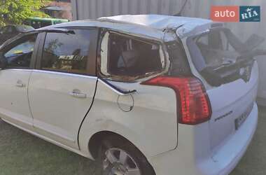 Микровэн Peugeot 5008 2013 в Киеве