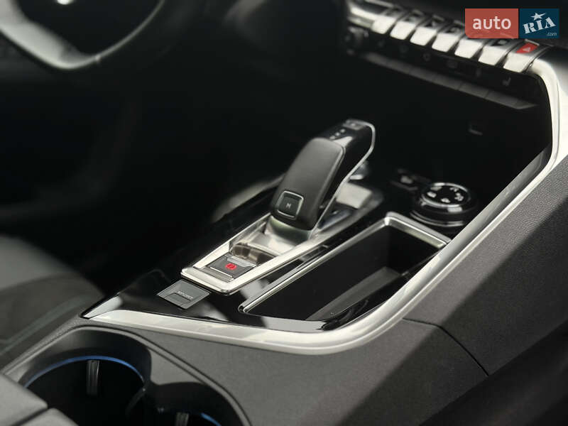 Внедорожник / Кроссовер Peugeot 5008 2019 в Ивано-Франковске