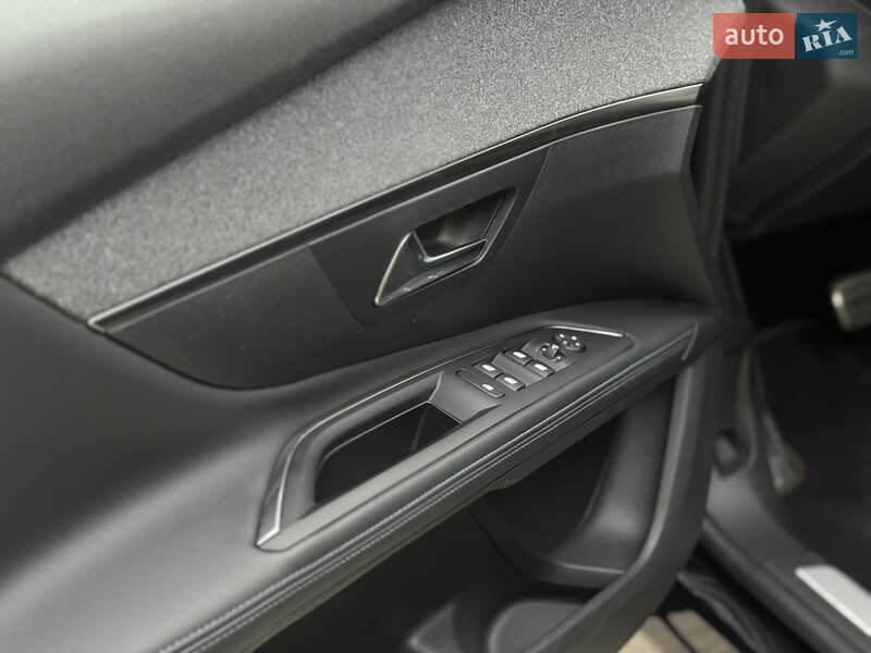 Внедорожник / Кроссовер Peugeot 5008 2019 в Ивано-Франковске