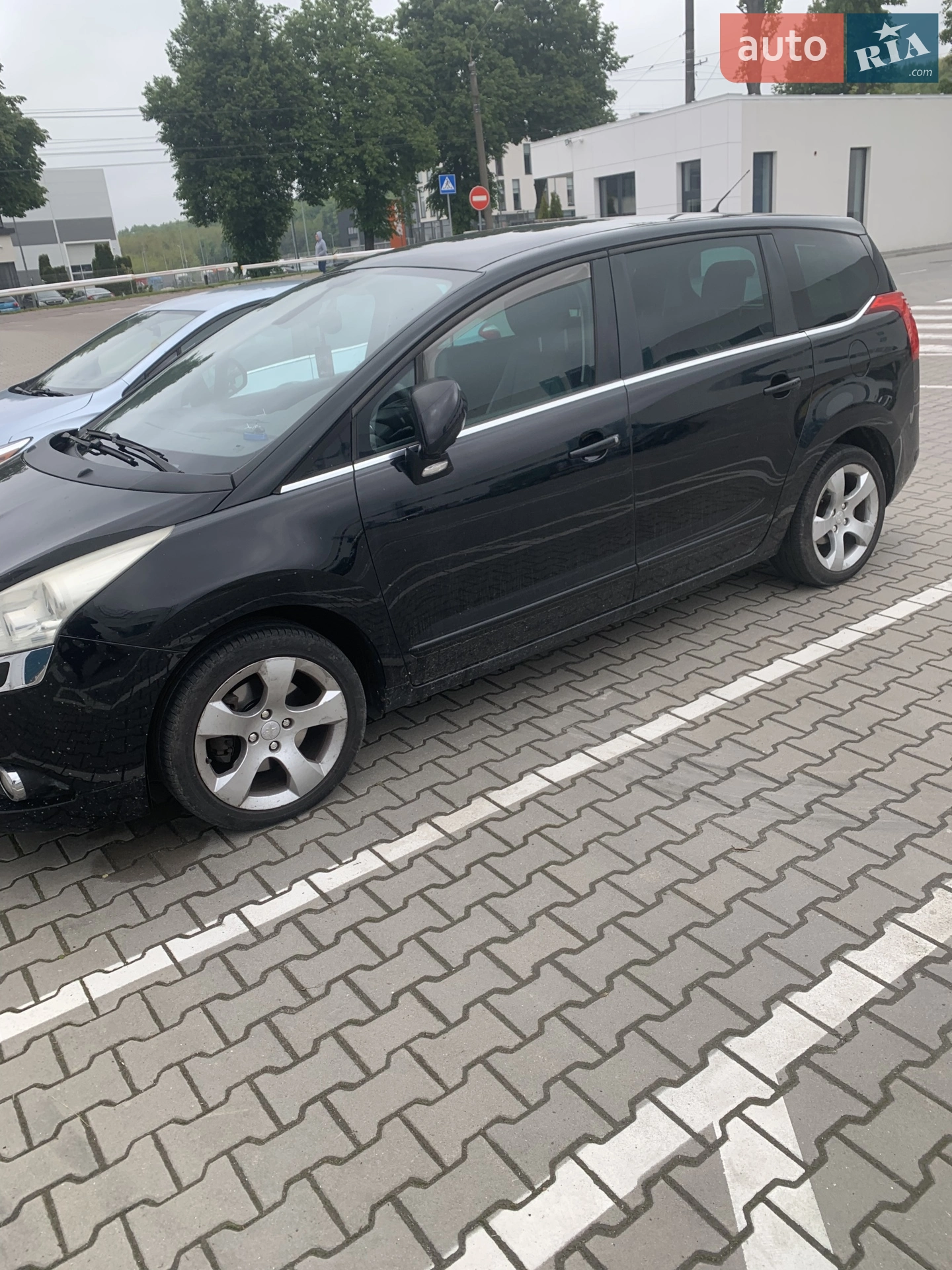 2010 Peugeot 5008 - мініатюра 11
