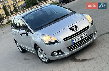 Микровэн Peugeot 5008 2011 в 