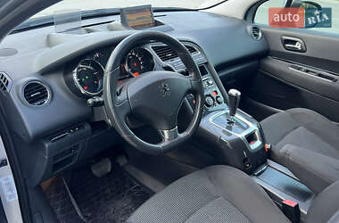 Микровэн Peugeot 5008 2011 в 