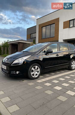 Мікровен Peugeot 5008 2013 в 