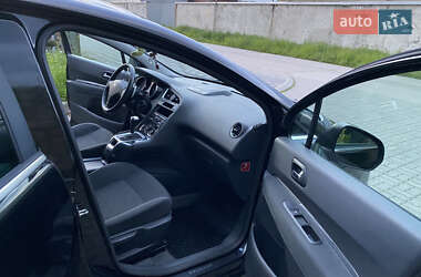 Мікровен Peugeot 5008 2013 в 