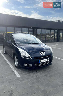 Микровэн Peugeot 5008 2010 в Вознесенске