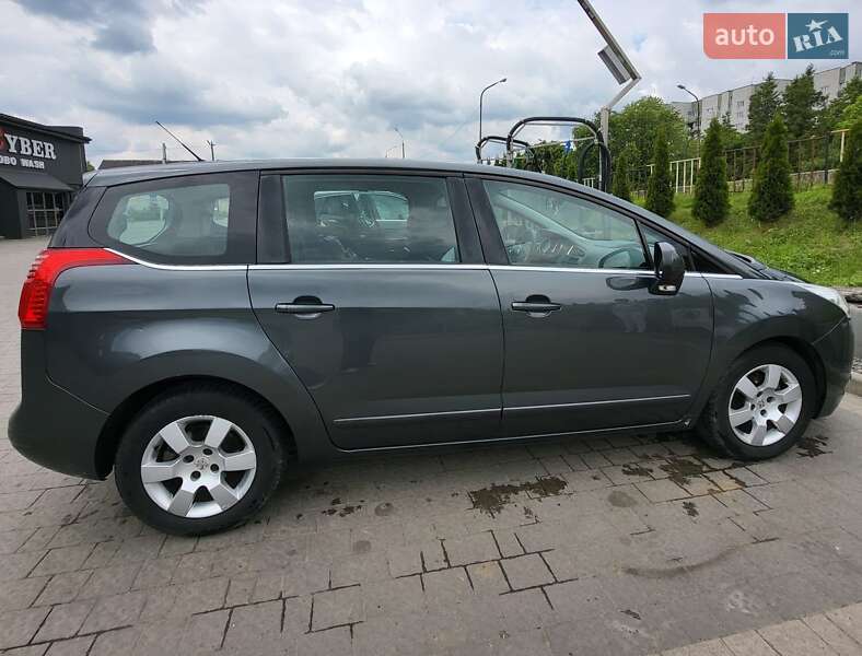 Мікровен Peugeot 5008 2013 в Дрогобичі