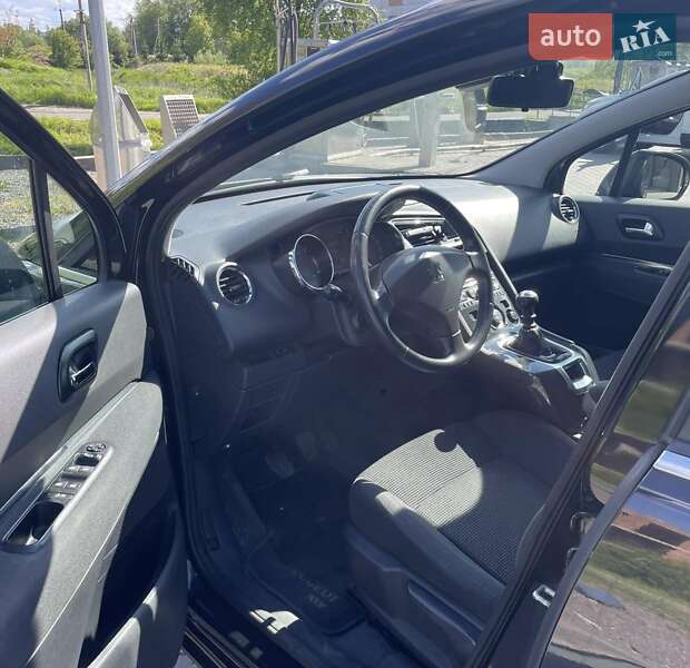 Микровэн Peugeot 5008 2012 в Львове