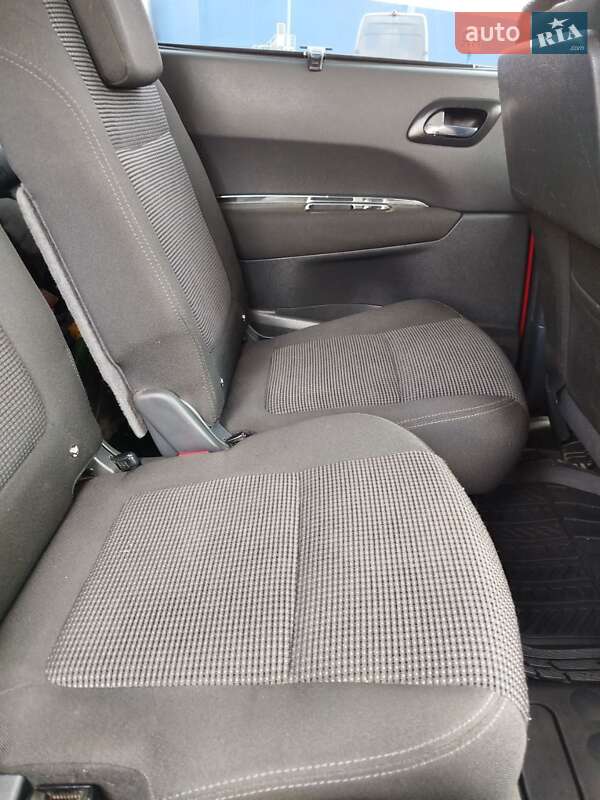 Мікровен Peugeot 5008 2009 в Чернівцях