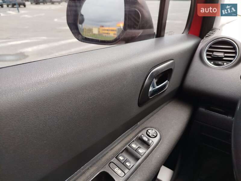 Мікровен Peugeot 5008 2009 в Чернівцях