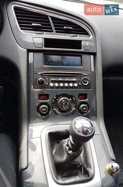 Микровэн Peugeot 5008 2009 в 