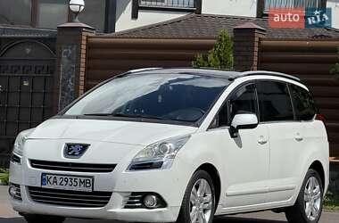 Микровэн Peugeot 5008 2010 в 
