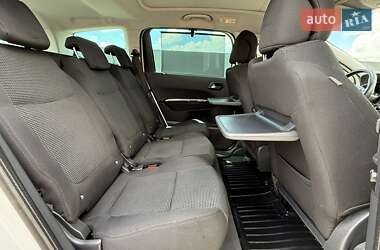 Микровэн Peugeot 5008 2010 в 