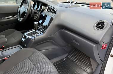 Микровэн Peugeot 5008 2010 в 