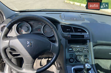 Мікровен Peugeot 5008 2011 в 