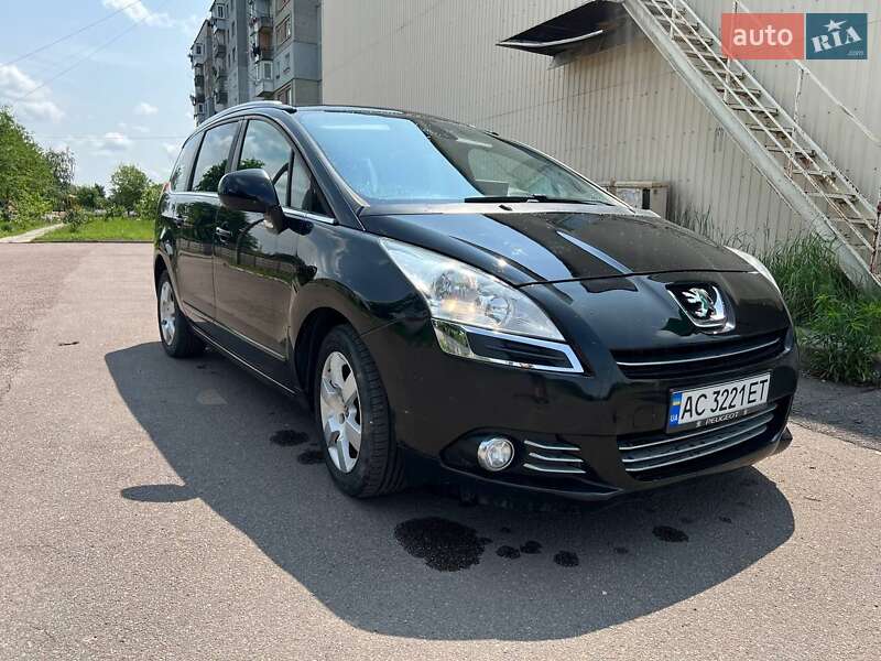 Мікровен Peugeot 5008 2013 в Шептицькому