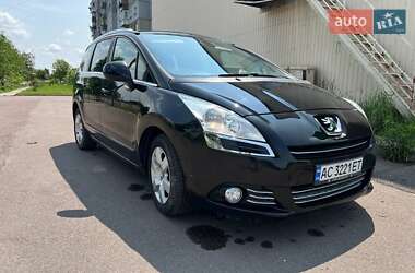 Микровэн Peugeot 5008 2013 в 