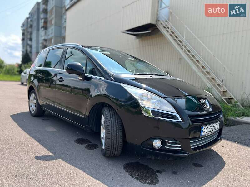 Peugeot 5008 2013
