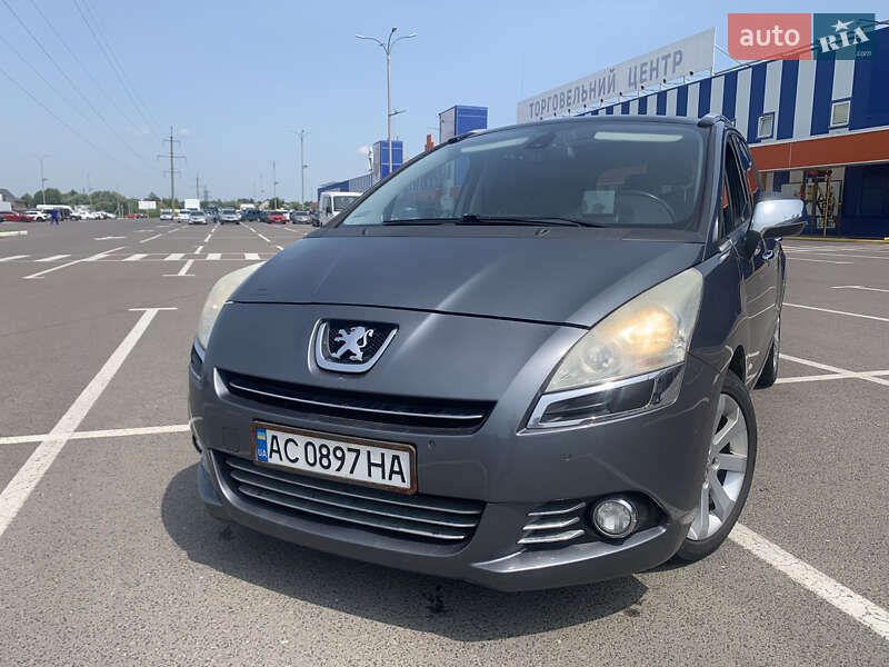 Микровэн Peugeot 5008 2011 в Луцке