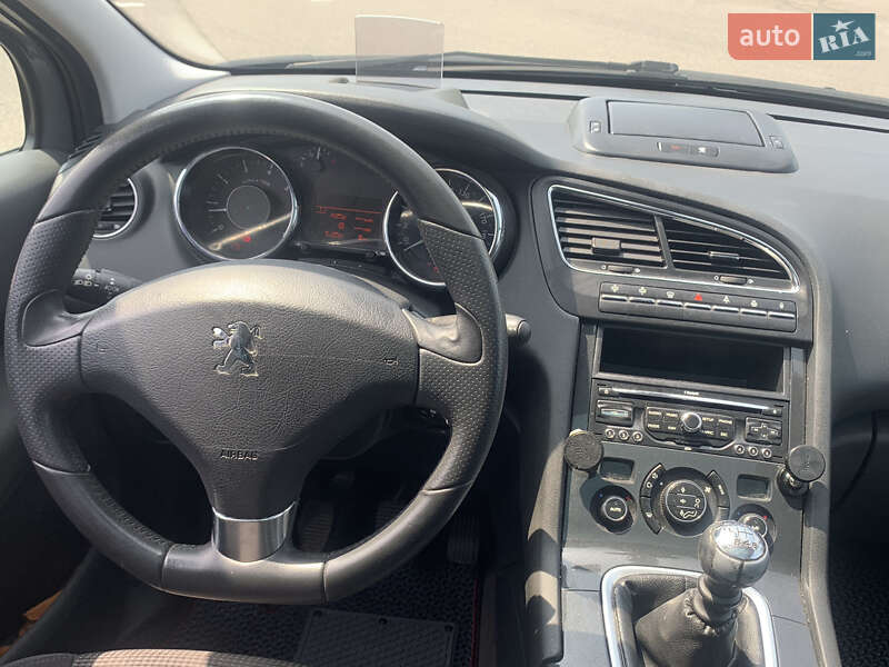 Микровэн Peugeot 5008 2011 в Луцке