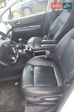Микровэн Peugeot 5008 2013 в Львове