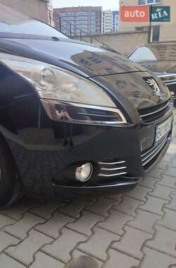 Микровэн Peugeot 5008 2011 в 